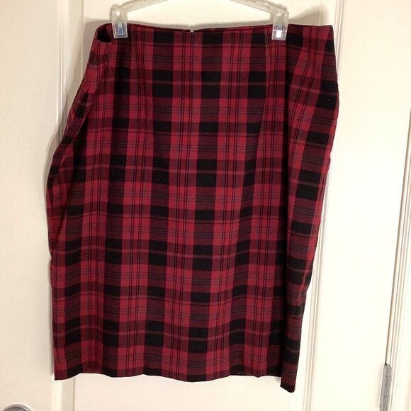 Ricki's Women's Red Black Plaid Midi Pencil Skirt Lined Size 16 Classic Work - Picture 1 of 5